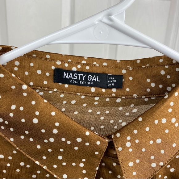 Nasty Gal brown white polka dot button blouse 6 - Picture 6 of 7